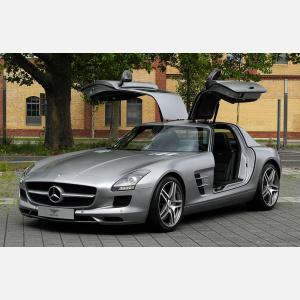 Mercedes SLS AMG Luggage
